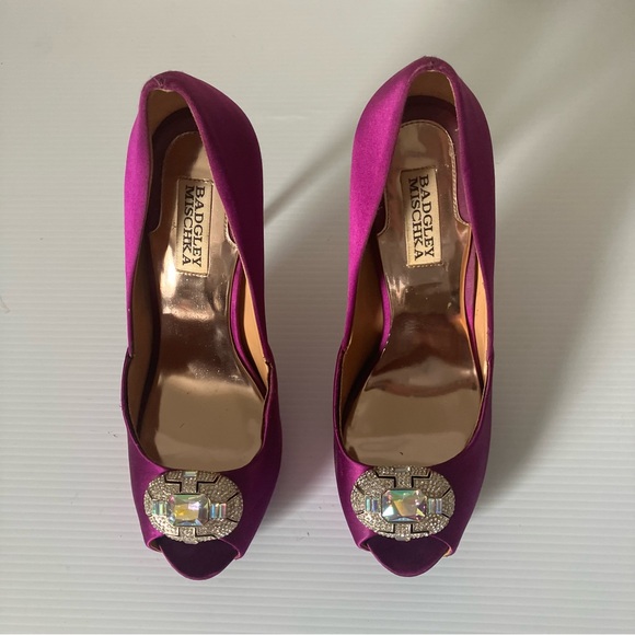Badgley Mischka Purple Satin Jewel Embellished Peep Toe Platform Heels size 8.5 - Picture 7 of 8